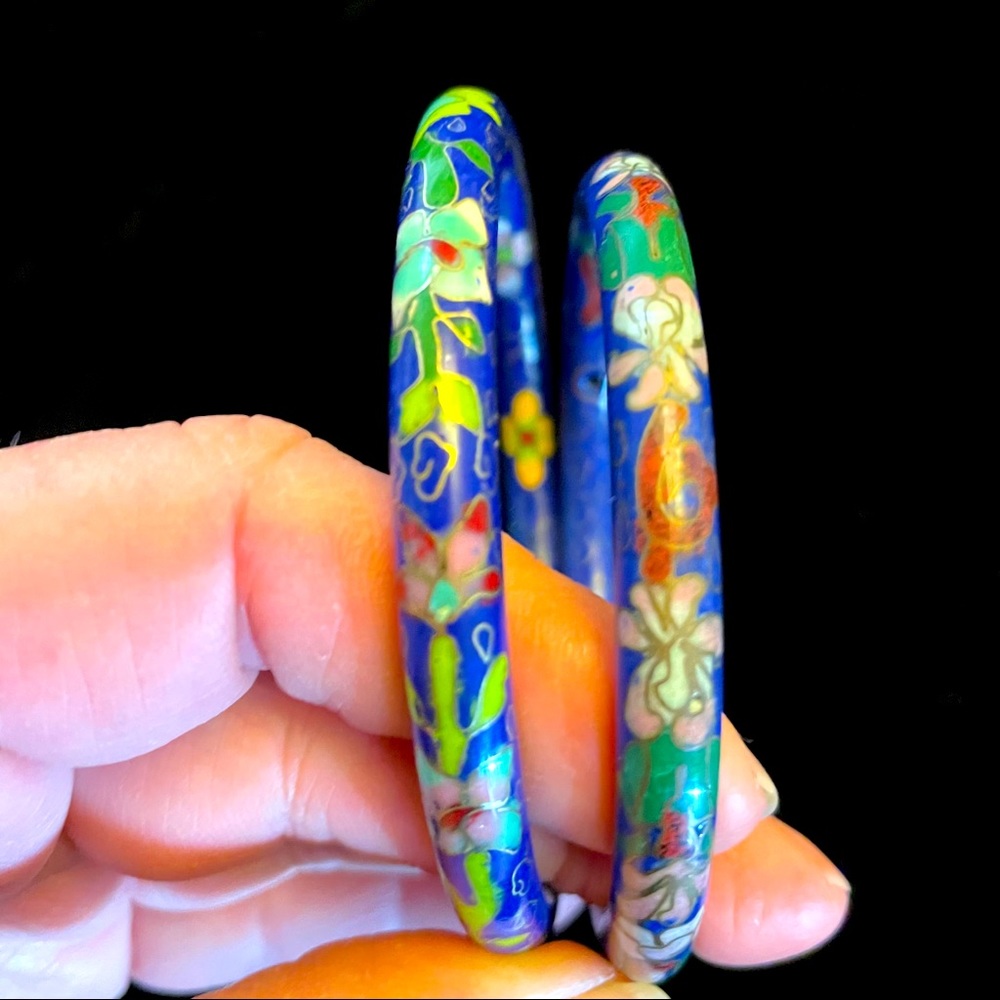 2 French (Cloisonné) bangles.